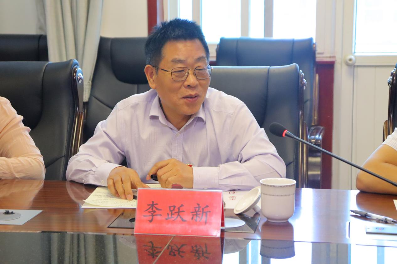 8商学院党委书记李跃新讲话